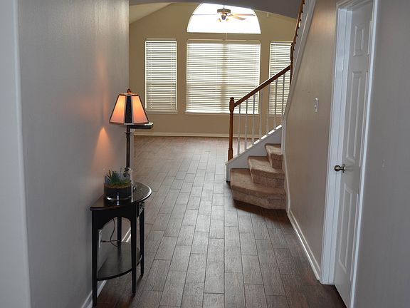 3rd image of 17723 Creek Bluff Ln