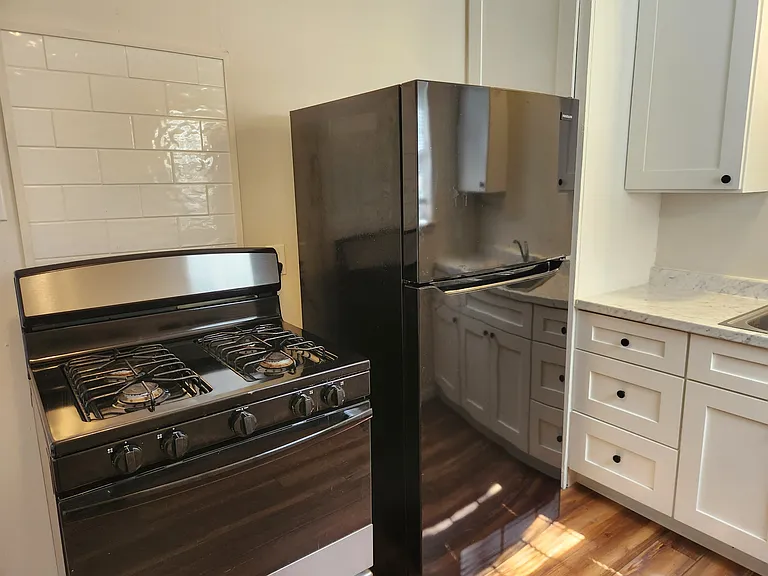 813 M St NW — Photo 10
