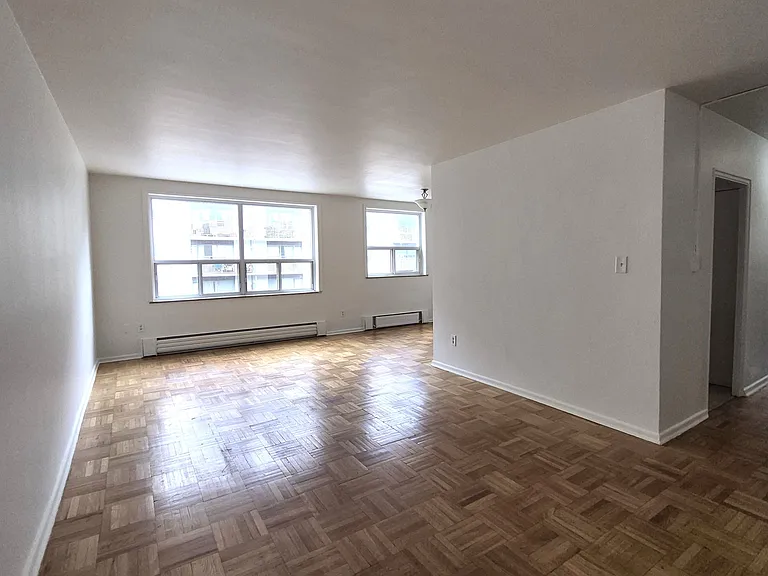 1751 Victoria Park Ave #204 — Photo 3