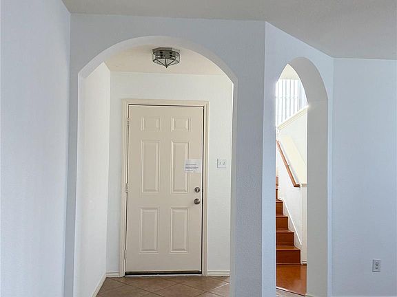 3rd image of 11737 Logan Ridge Dr