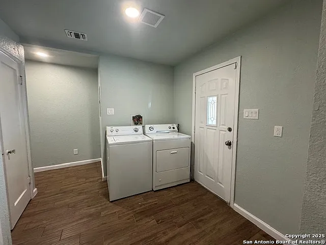 1067 Rayburn Dr — Photo 11