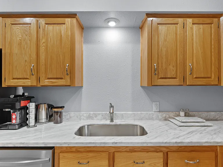 4838 Huron Dr — Photo 13