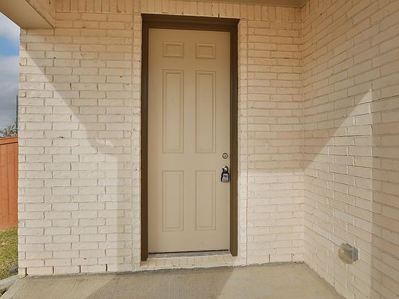 2nd image of 22210 Nissi Beach Dr
