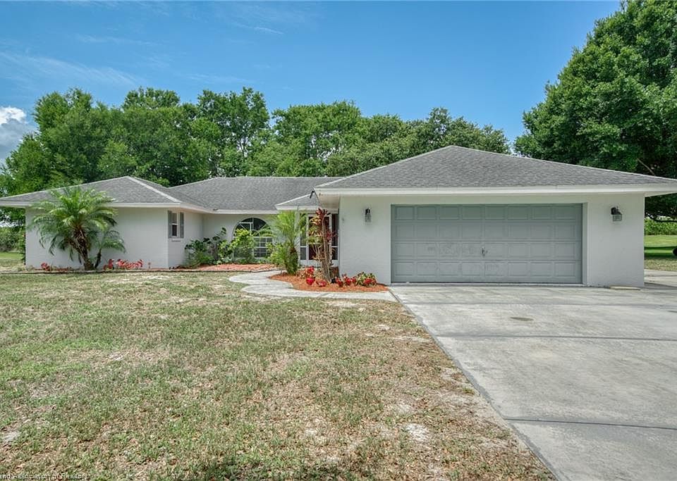1st image of 113 Melanie Dr