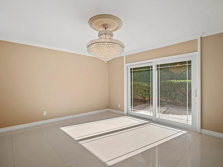 1210 Swarthmore Dr — Photo 9