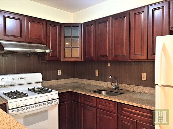 5th image of 5817 183rd St #1