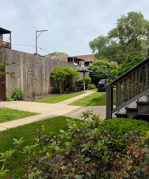 1044 W Byron St #G — Photo 1