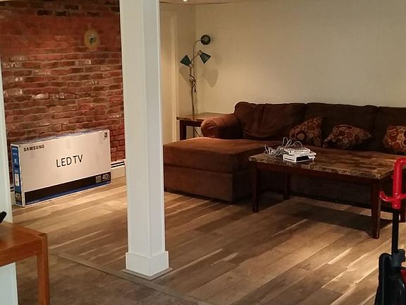 3rd image of 81 Sherry Ave