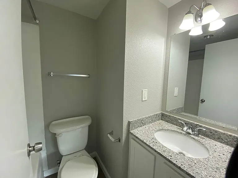 Westwood Apartments — Photo 85