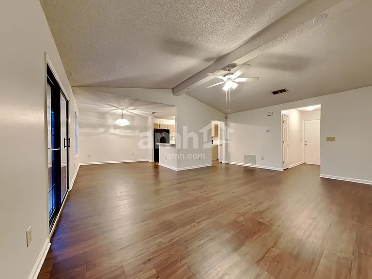 8016 Queensferry Ln — Photo 7