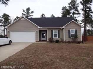 467 Smokey Mountain Dr, Raeford, NC 28376