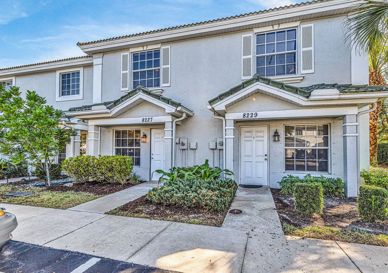 8227 Pacific Beach Dr — Photo 2