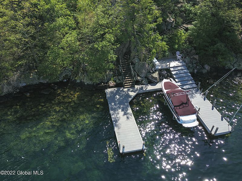 5th image of 5566 Evergreen Shores Way