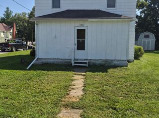 1802 13th St, Viola, IL 61486