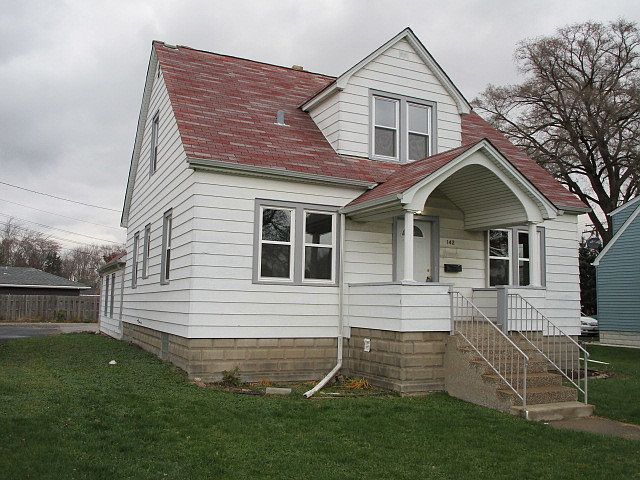 1st image of 142 E 162nd St