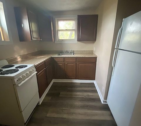 2nd image of 1412-1418 Armstrong Ave NE #1