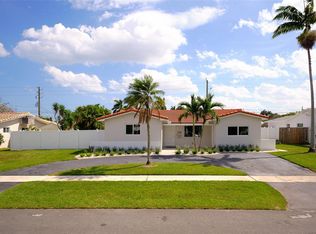 222 SE 3rd Pl, Dania Beach, FL 33004
