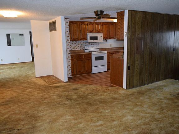 5th image of 612 E Margaret Ave