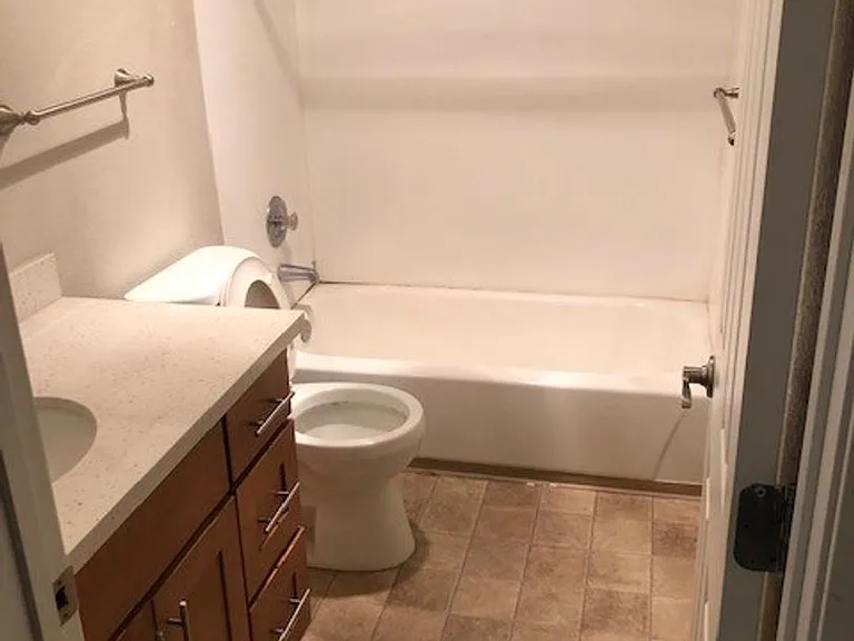 12527 Roosevelt Way NE — Photo 35