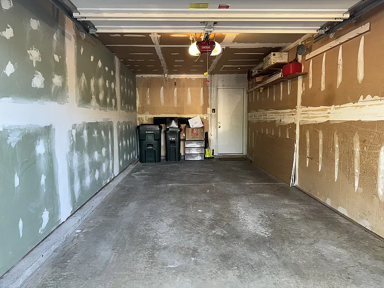 1 car garage