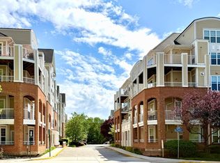 2700 Bellforest Ct APT 108, Vienna, VA 22180