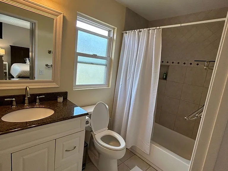 2512 Santa Ana Ave — Photo 13