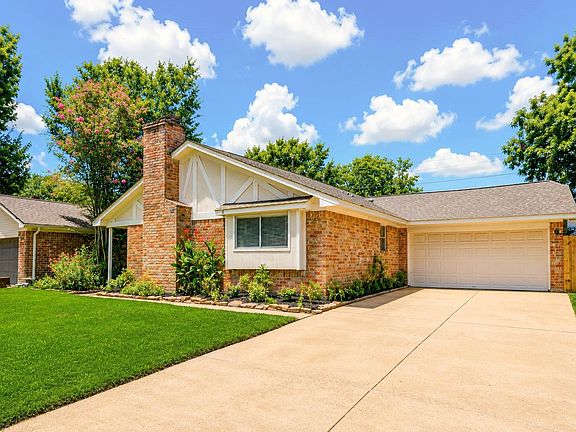 3rd image of 22810 Goldstone Dr
