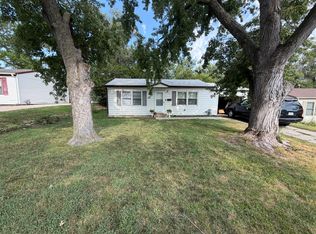 7359 La Vista Dr, La Vista, NE 68128
