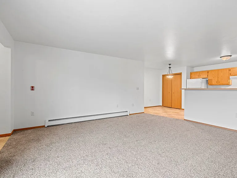Gateway Estates Apartments — Photo 13