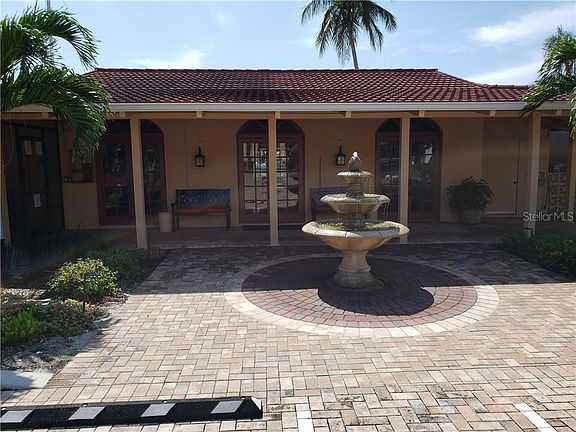 5th image of 1 Colony Point Dr APT 6C
