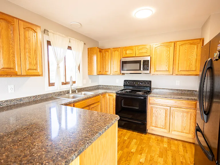 845 Terrence Rd — Photo 13