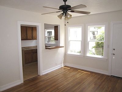 4th image of 1116 E Lexington Dr APT C