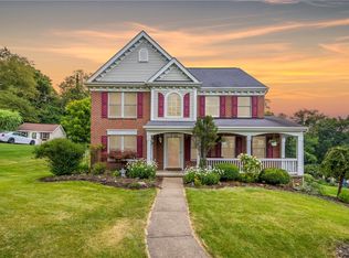 3020 Willowbrook Dr, Bridgeville, PA