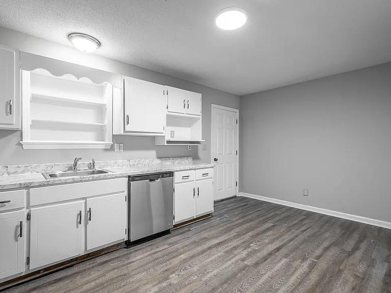 1111 McBrien Rd #D — Photo 5