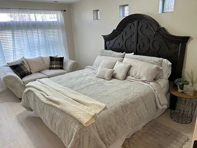 415 S 740 E — Photo 14