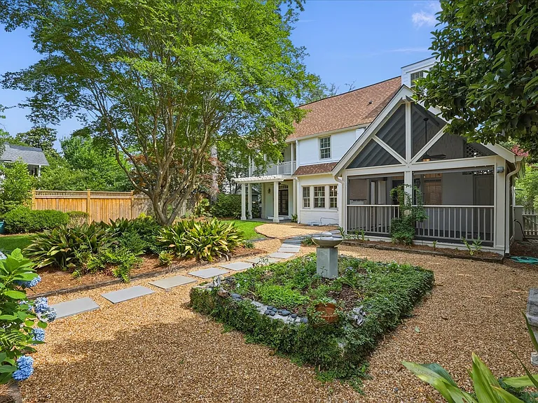 2318 Mimosa Pl — Photo 40