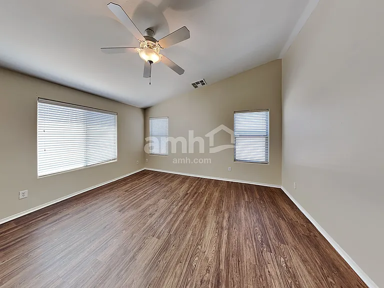 25841 W Miami St — Photo 15