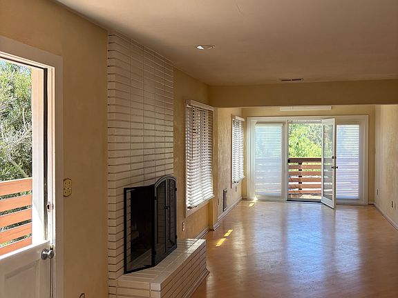 3rd image of 3592 Albatross St