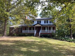 1435 Angel Pl, Huddleston, VA 24104