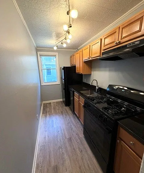 106 Margaret St #B — Photo 1