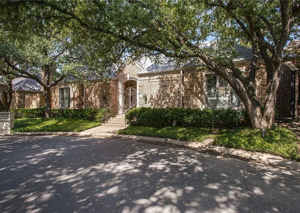 1st image of 19 Stonecourt Cir