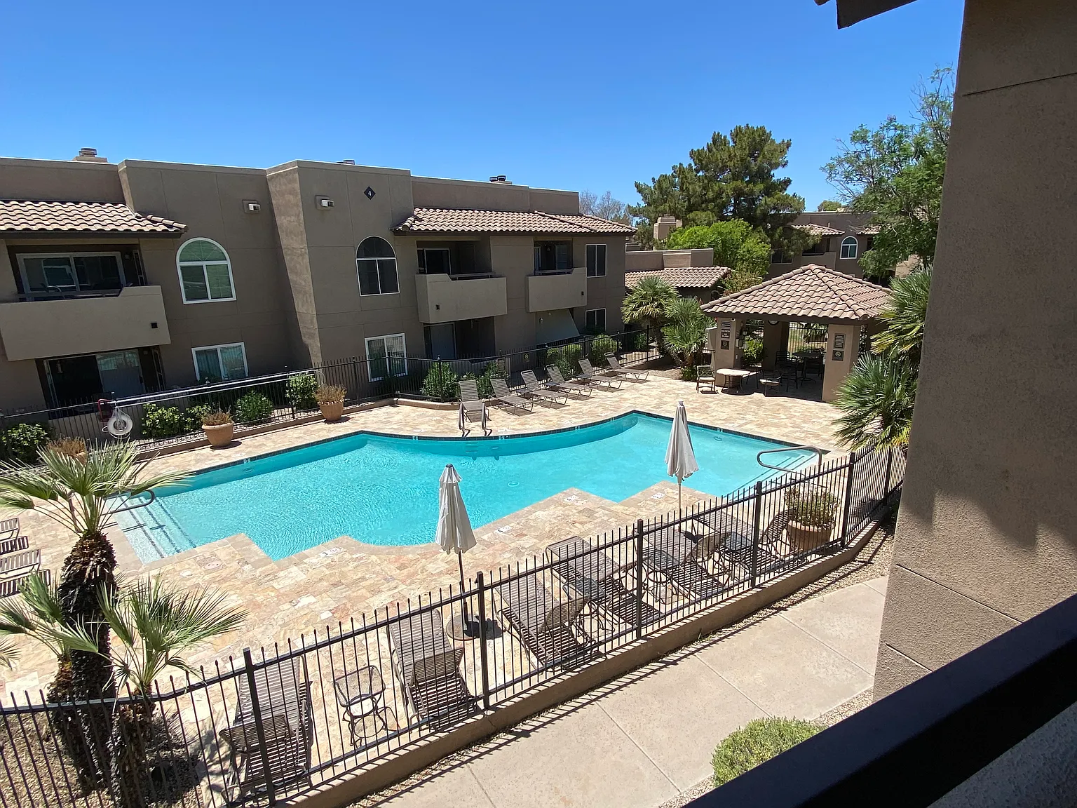 2 bed, 1010 sqft, $1,725 — Photo 1