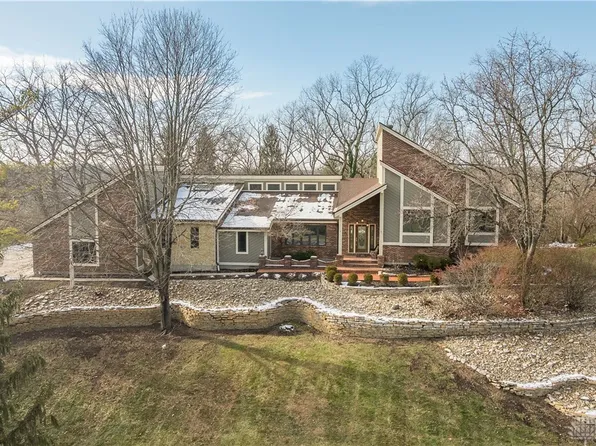 1605 Stormy Ct, Xenia, OH 45385