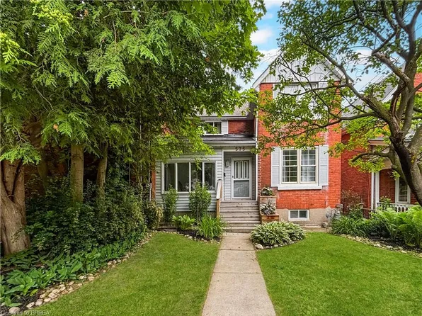 575 George St, Woodstock, ON N4S 4J7