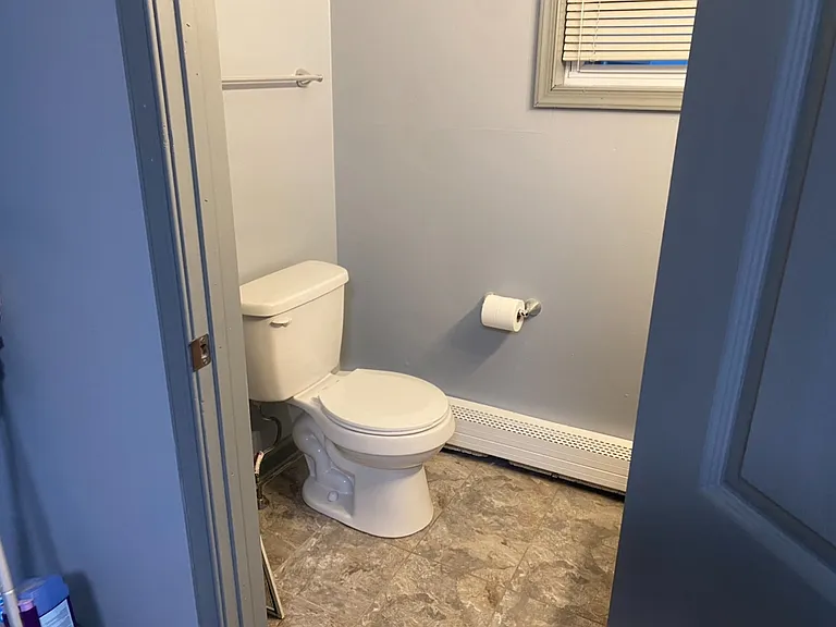 413 Stephenson St #B — Photo 13