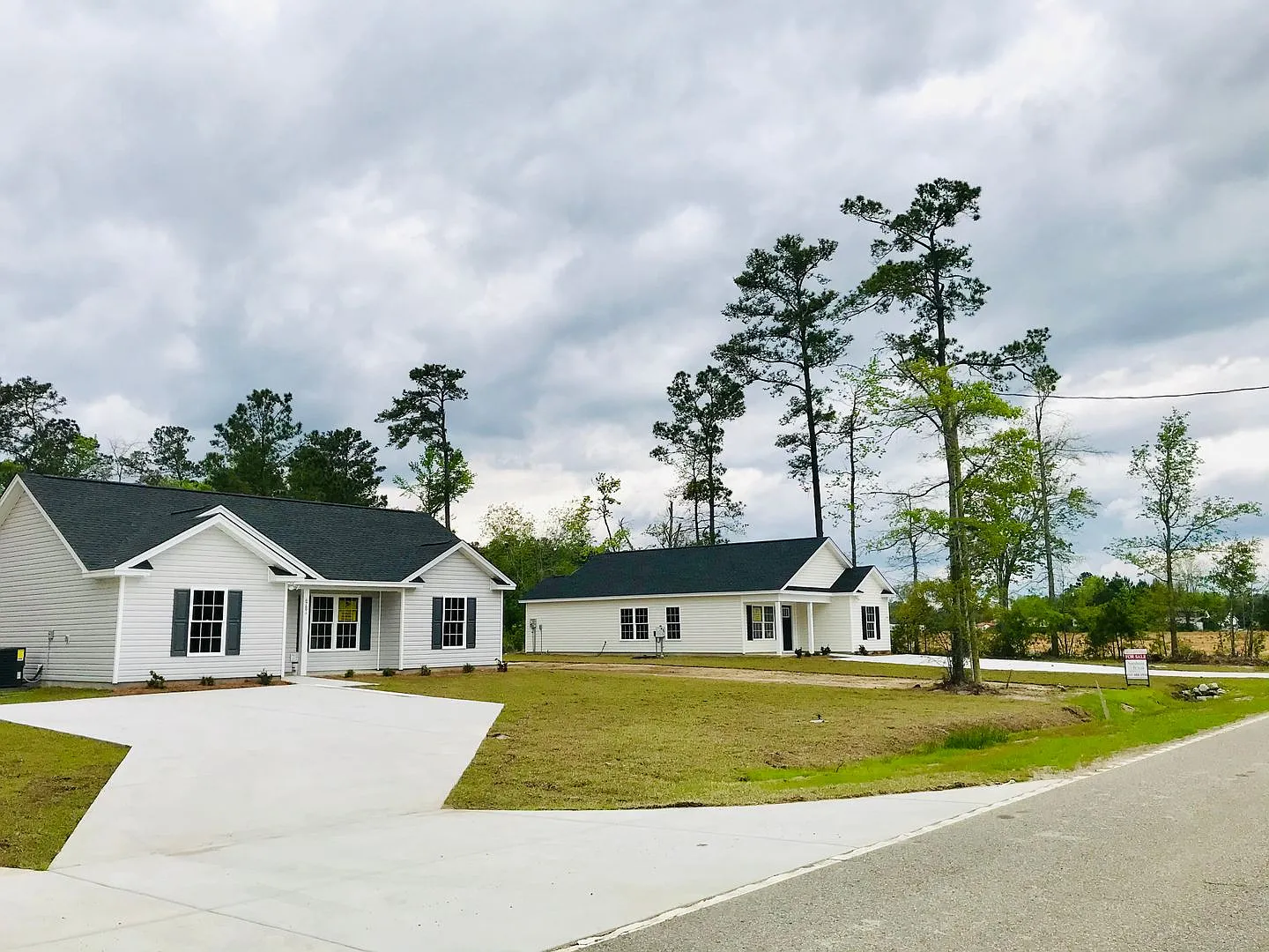 Available Now! - Easy Commute To The Beaches Via Hwy 9 — Photo 3