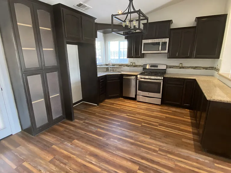 432 Dry Meadow Ln — Photo 5