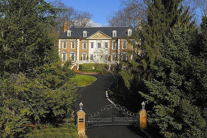 1st image of 1015 Basil Rd