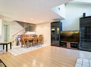 228 Camino Cortina, Camarillo, CA 93010