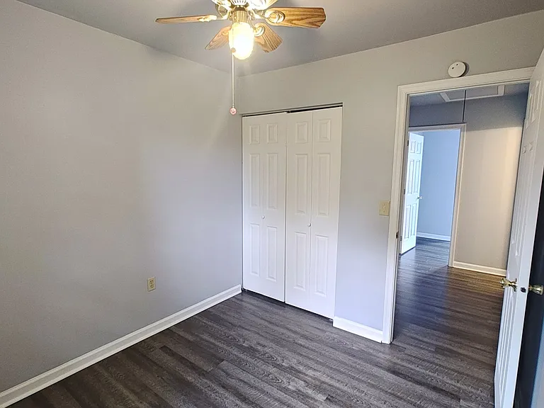 52 Michael Ct — Photo 24
